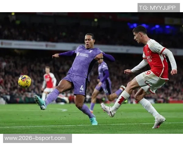 枪手攻势如潮苏维门迪射门中柱埃泽凌空机会被扑救